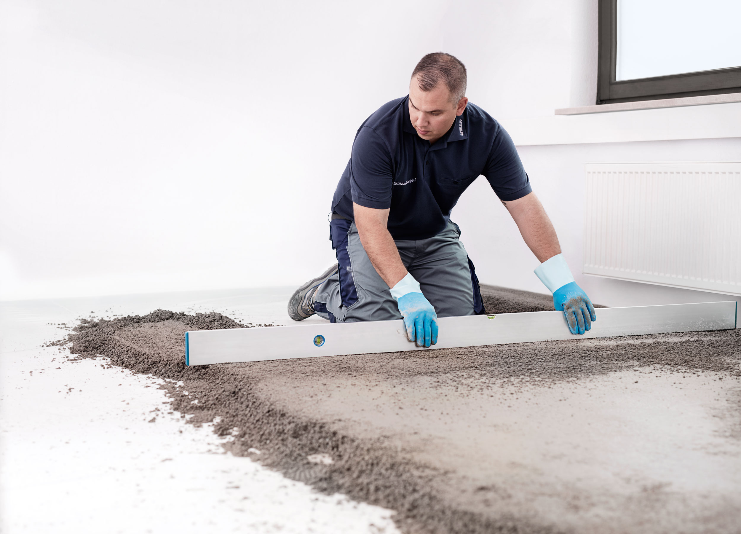 Dekvloer versnellers en snel hardende zandcement dekvloeren